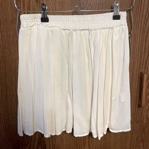White Short Flowy Thin Skirt